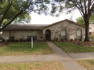 2406 Morning Dr, Baytown, TX 77520