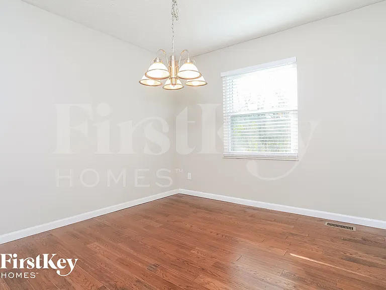 3072 Hoock Ct — Photo 5