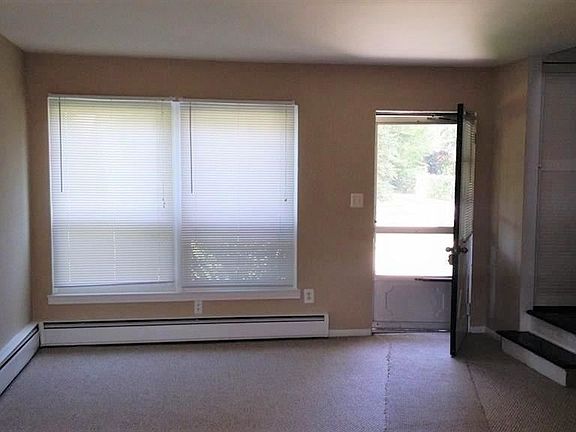 2nd image of 3224 Shenandoah Dr Unit 3-1
