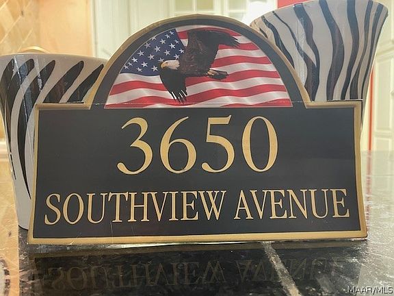 2nd image of 3650 Southview Ave