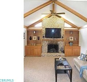 3rd image of 319 Potomac Ct