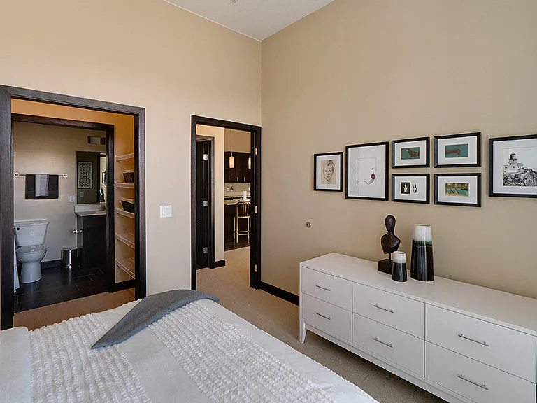 One Southdale Place — Photo 16
