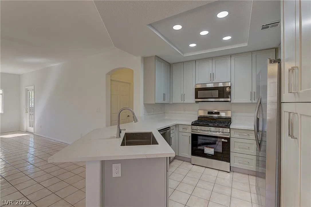 2 bed, 2.0 bath, 1149 sqft, $1,650 — Photo 3