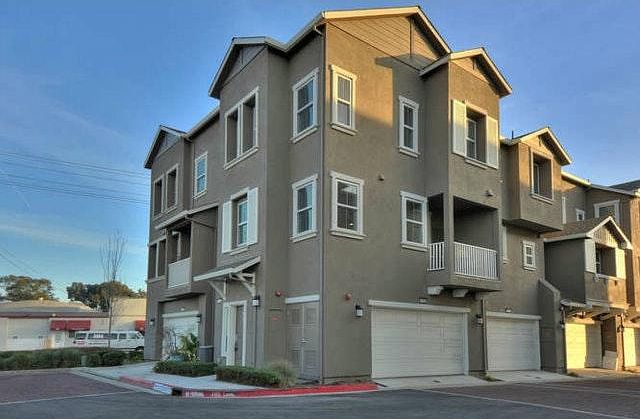 1st image of 1125 Sierra Madres Ter