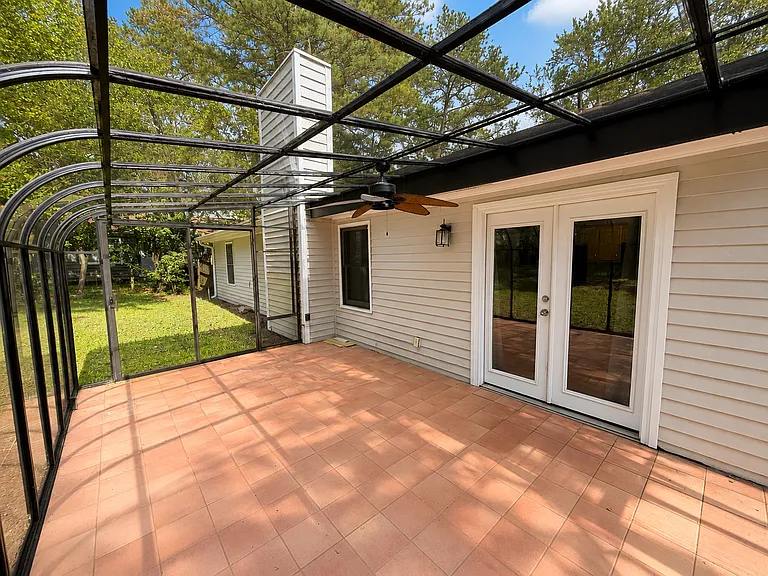 1710 Underwood Dr SE — Photo 15