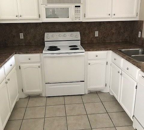 2nd image of 7122 N 11th Ln APT 3