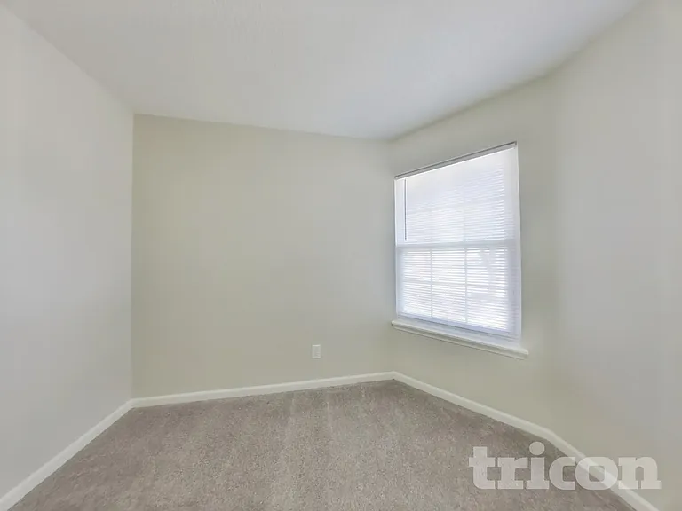 5034 Rocky Forge Dr — Photo 10