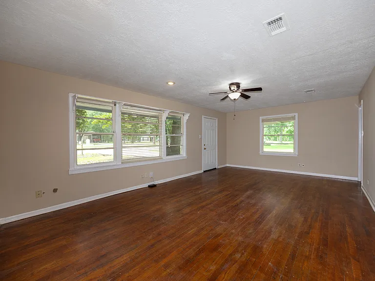 312 Harris Blvd — Photo 18