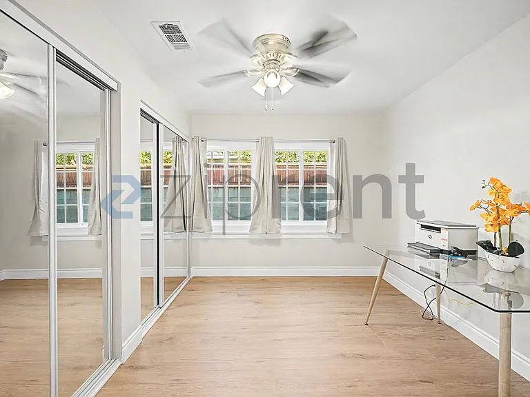 3419 Holyoke Dr — Photo 24