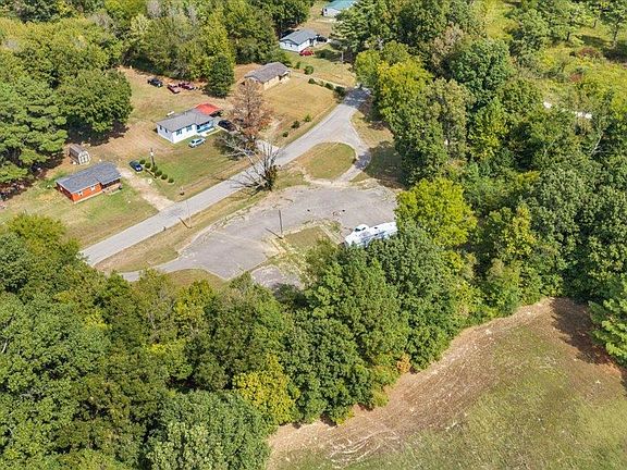 4th image of 2445 Mosby Rd