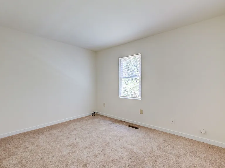 3357 Dill Ave — Photo 12