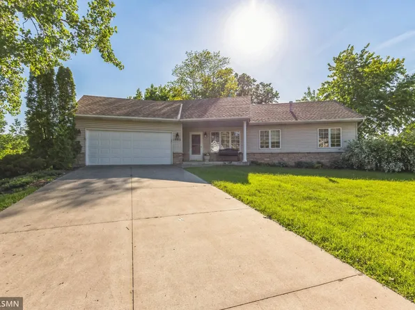 1993 Edgemont St N, Maplewood, MN 55117