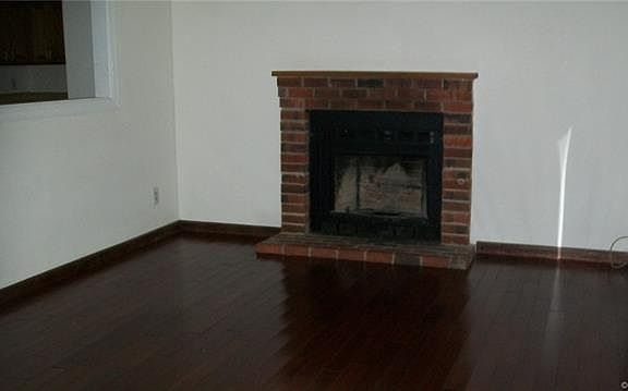 3rd image of 808 Clivendon Ct