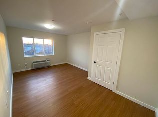 203 Main St #3B, Staten Island, NY 10307