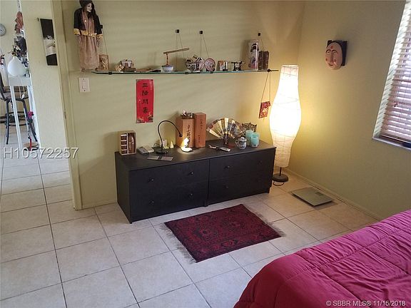 4th image of 3048 Sunrise Lakes Dr #315