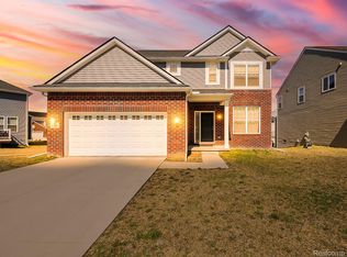 6210 S Trailwoods Dr, Ann Arbor, MI
