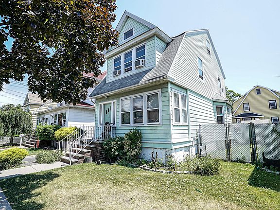 3rd image of 201 Dubois Ave