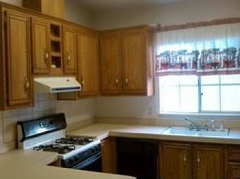 4th image of 400 Greenfield Dr Space 64