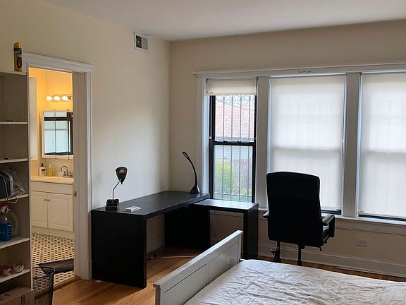 5th image of 5436-38 S Harper Ave #3N