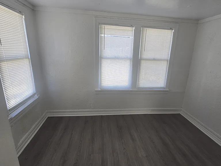 2200 N Kelham Ave — Photo 7