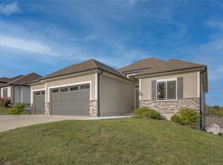 1413 NW Maple Dr, Grain Valley, MO 64029