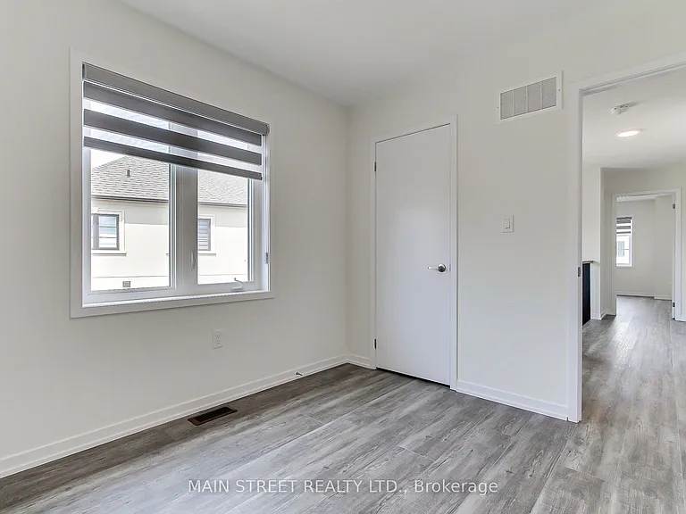 12 Donald Ingram Cres — Photo 24