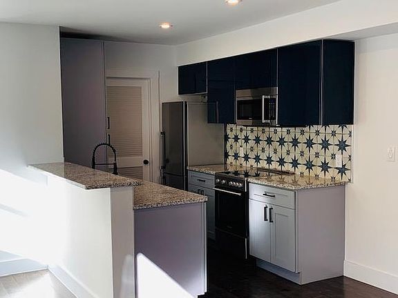4th image of 126 S Market St #5