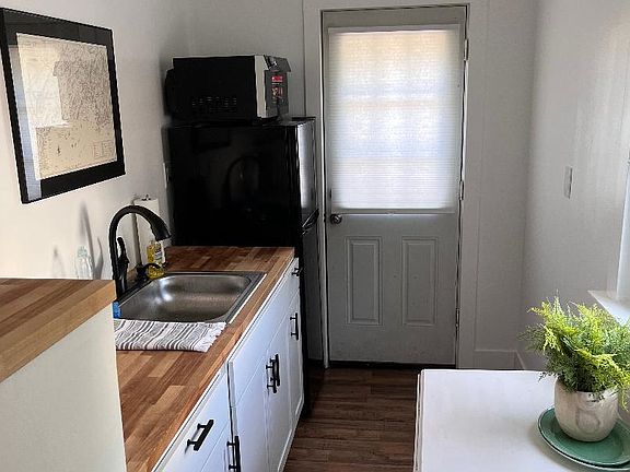 2nd image of 508 Saint John St #1