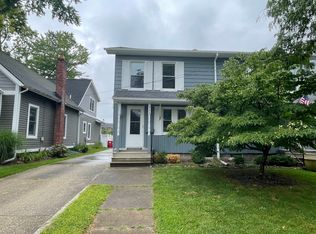 723 Ludlow Ave, Rochester, MI 48307