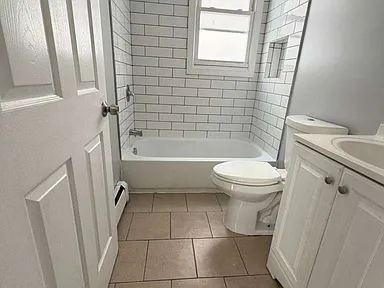164 S 11th St #2 — photo 4 of 5