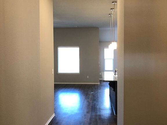 3rd image of 14320 S New Haven Ave
