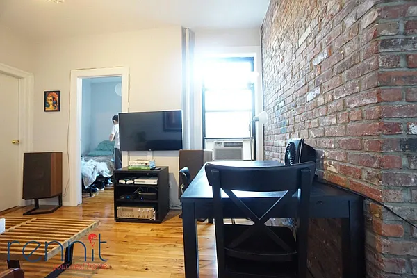 Rented by Rennit Inc. | media 42