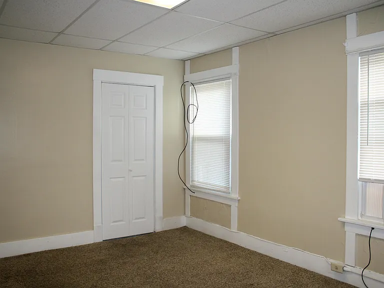 414 Division Ave #3 — Photo 2