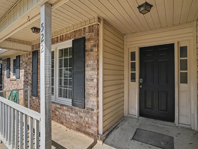 522 Temple Rd — Photo 4