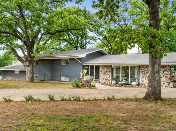 907 N 10th Ave, Durant, OK 74701