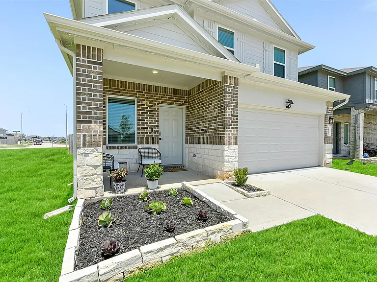 24222 Sandstone Valley Ln — Photo 3