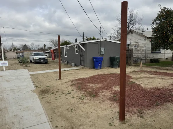 8310 Panama Rd, Lamont, CA 93241