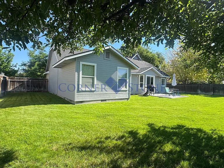 8179 E Portage St — Photo 18
