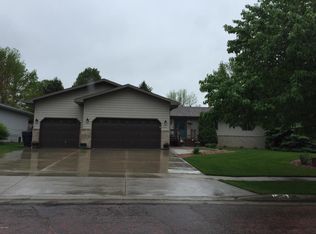 1700 8th Ave NE, Watertown, SD 57201