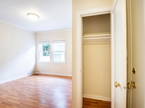 4th image of 2351 Jackson St APT 3