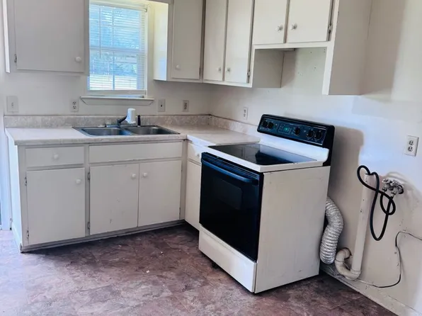 59 Groner Ave, Daleville, AL 36322