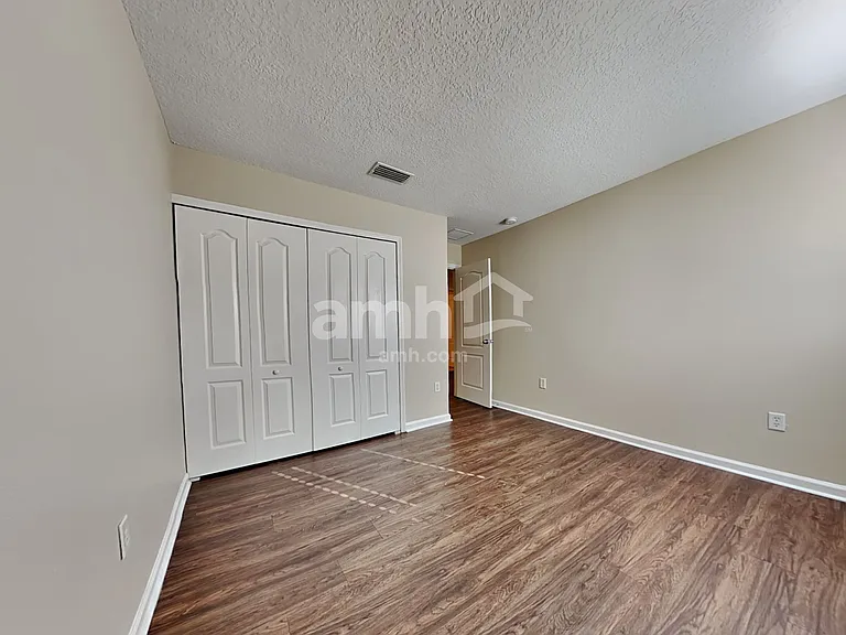 2371 Tyson Lake Dr — Photo 18