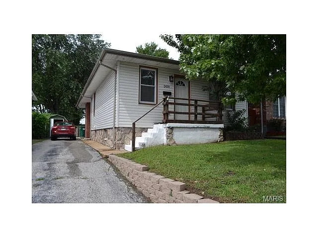 2439 Telegraph Rd photo 1