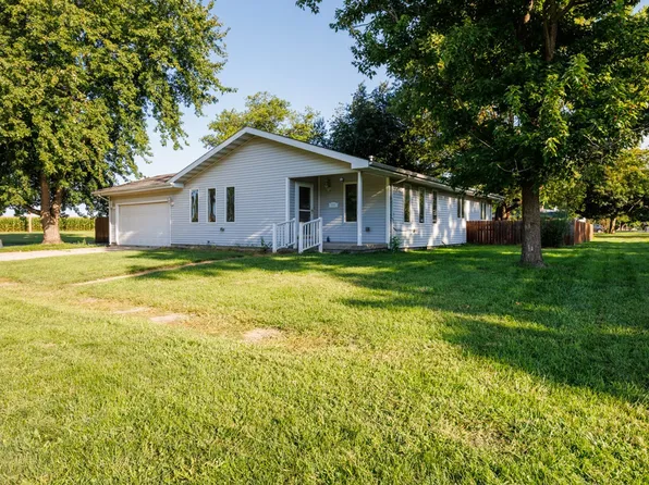 800 W Hamilton St, Atlanta, IL 61723