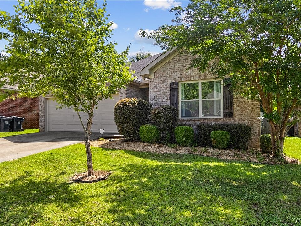 1st image of 5417 Moores Cir