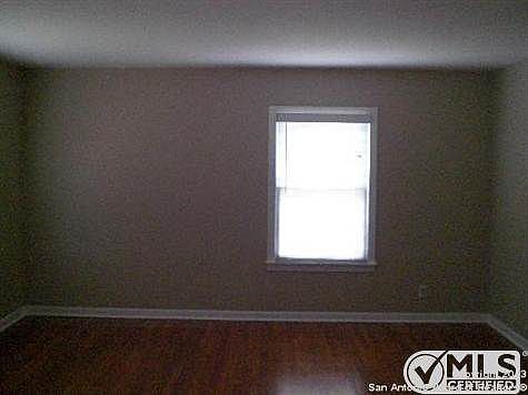 4th image of 772 Linda Lou Dr
