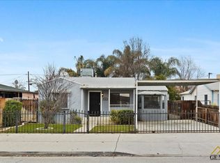 704 Woodrow Ave, Bakersfield, CA 93308