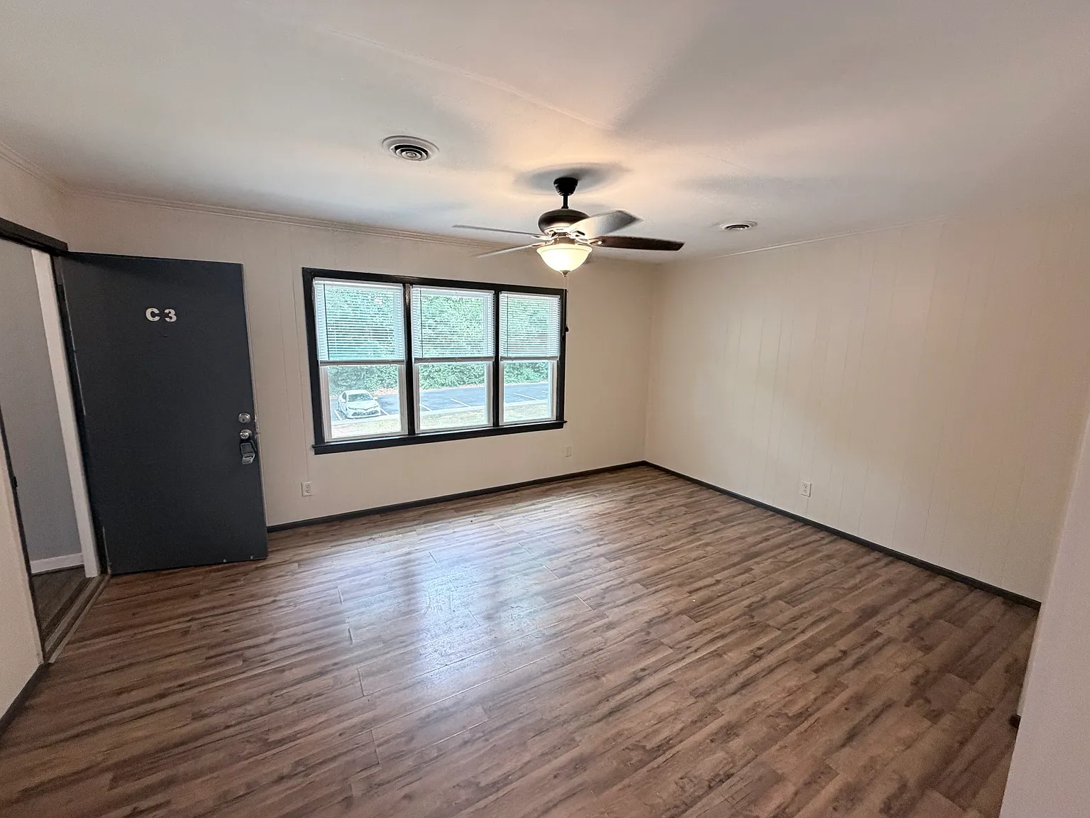 2 bed, 980 sqft, $845 — Photo 2