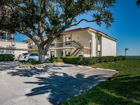 6211 Sun Blvd APT 215, Saint Petersburg, FL 33715