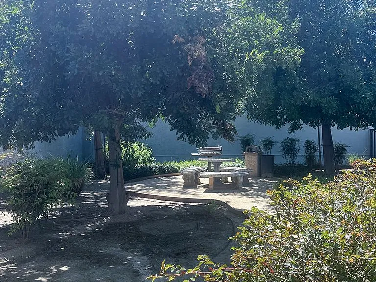 9939 Topanga Canyon Blvd — Photo 35